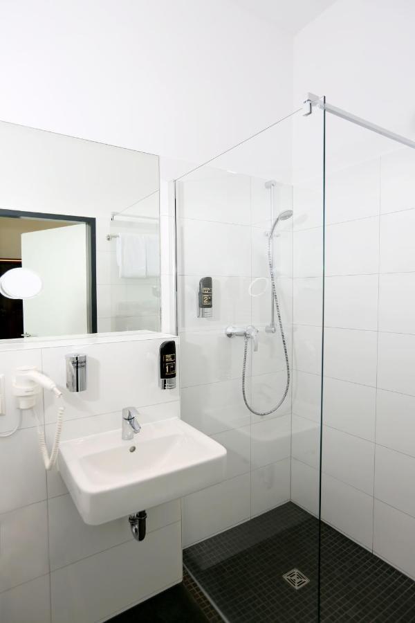 H24 Hoteltow Exterior foto